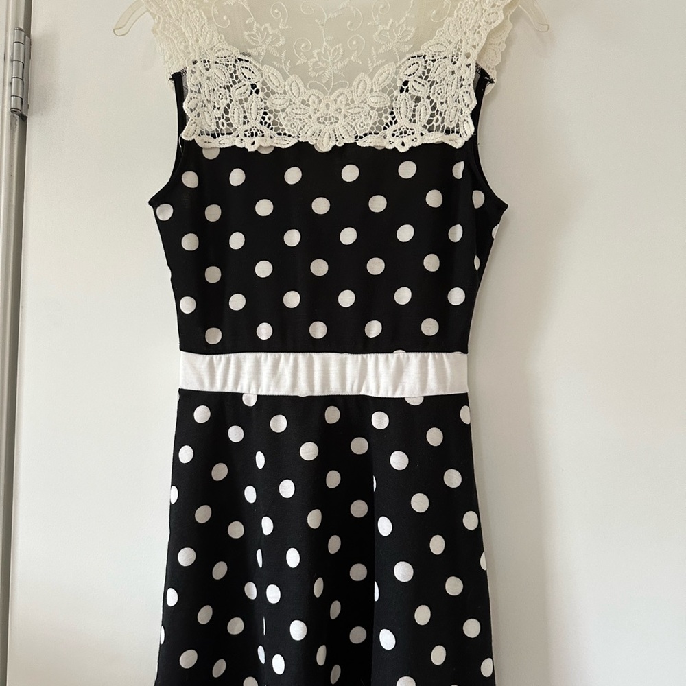 DRESS - Picture 2 of 5